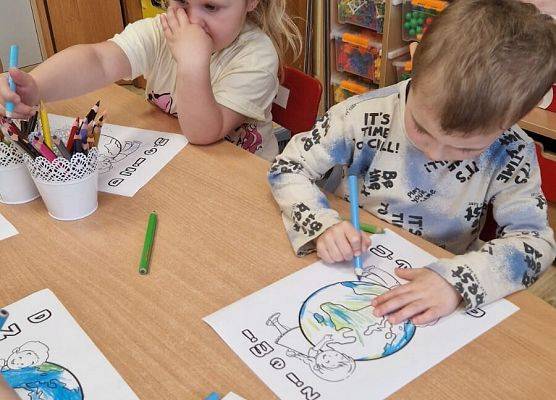 Grafika 11: 22.04.2025 Światowy Dzień Ziemi