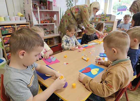 Grafika 25: 23.04.2025 Światowy Dzień Książki