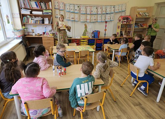 Grafika 59: 23.04.2025 Światowy Dzień Książki