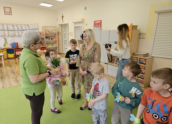 Grafika 79: 23.04.2025 Światowy Dzień Książki