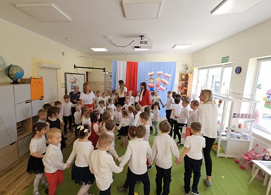 Grafika 43: 30.04.2025 Święta Majowe - Quiz wiedzy o Polsce