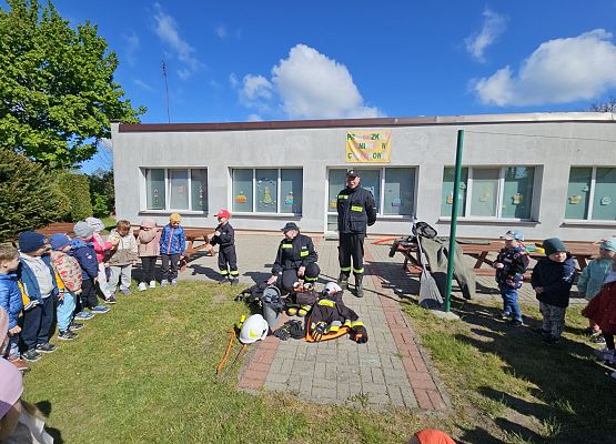 Grafika 3: 05.05.2025 Spotkanie ze Strażakami z OSP Wrzeście
