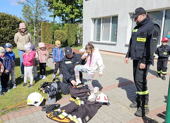 Grafika 9: 05.05.2025 Spotkanie ze Strażakami z OSP Wrzeście