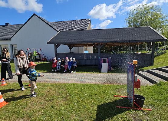 Grafika 96: 05.05.2025 Spotkanie ze Strażakami z OSP Wrzeście