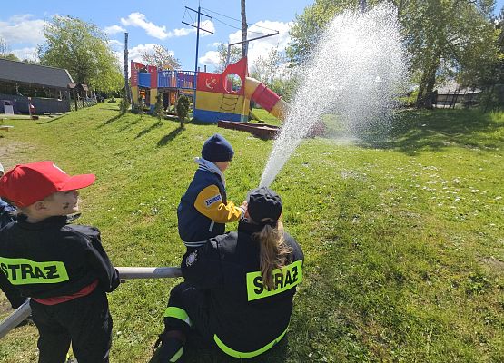 Grafika 126: 05.05.2025 Spotkanie ze Strażakami z OSP Wrzeście