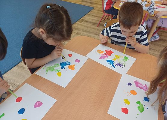 Grafika 11: 08.05.2025 Magiczny świat kleksografi