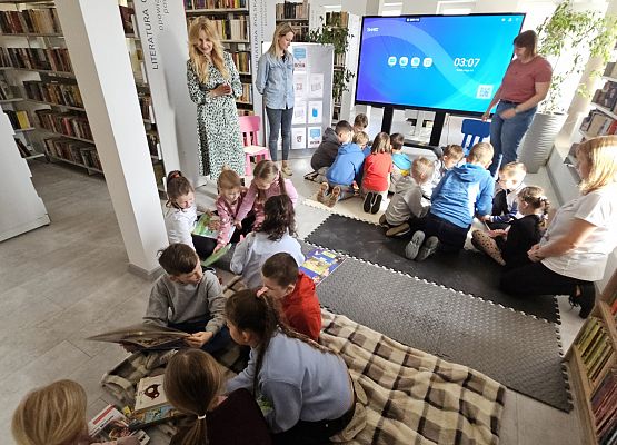 Grafika 8: 14.05.2025 Wizyta w Blibliotece Publicznej Gminy Wicko - gr III