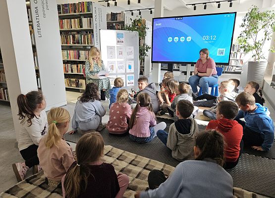 Grafika 18: 14.05.2025 Wizyta w Blibliotece Publicznej Gminy Wicko - gr III