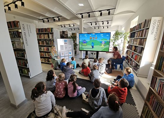 Grafika 24: 14.05.2025 Wizyta w Blibliotece Publicznej Gminy Wicko - gr III