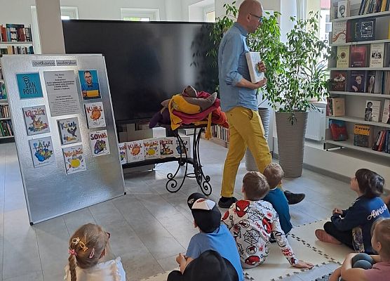 Grafika 4: Spotkanie autorskie w Bibliotece Publicznej w Wicku - gr III
