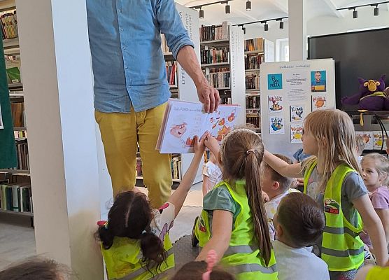 Grafika 9: Spotkanie autorskie w Bibliotece Publicznej w Wicku - gr III