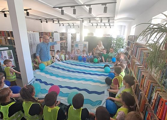 Grafika 17: Spotkanie autorskie w Bibliotece Publicznej w Wicku - gr III