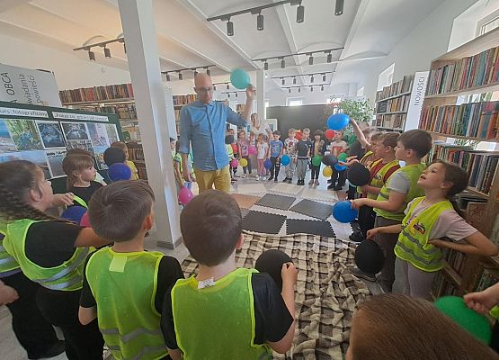 Grafika 20: Spotkanie autorskie w Bibliotece Publicznej w Wicku - gr III