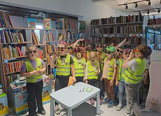 Grafika 28: Spotkanie autorskie w Bibliotece Publicznej w Wicku - gr III