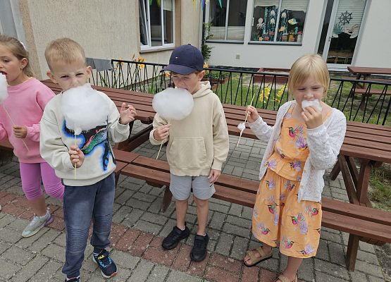 Grafika 114: 01.08.2025 Rozpoczęcie wakacyjnych zabaw w naszym przedszkolu