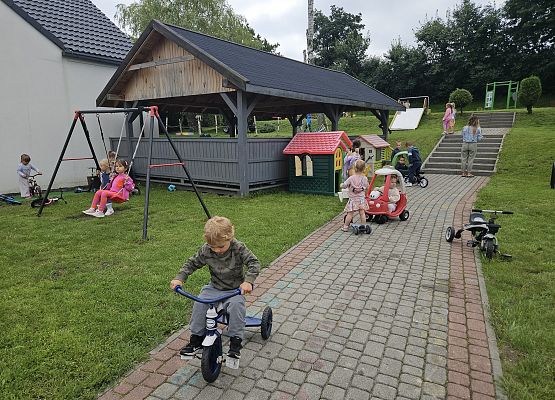 Grafika 135: 01.08.2025 Rozpoczęcie wakacyjnych zabaw w naszym przedszkolu