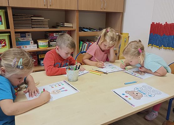 Grafika 7: 04.08.2025 Wakacyjna podróż w świat kodowania gr II