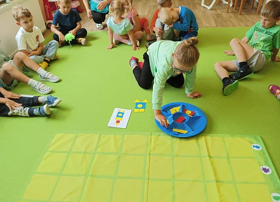 Grafika 17: 04.08.2025 Wakacyjna podróż w świat kodowania gr II