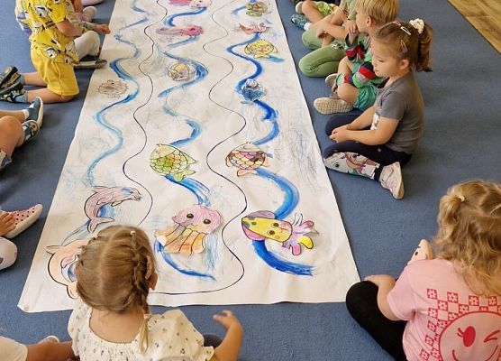 Grafika 14: "Morskie opowieści" - kodowanie na dywanie w gr I