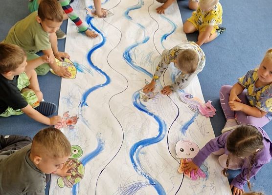 Grafika 15: "Morskie opowieści" - kodowanie na dywanie w gr I