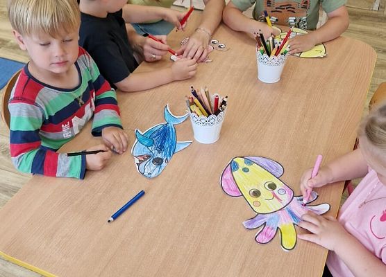 Grafika 22: "Morskie opowieści" - kodowanie na dywanie w gr I