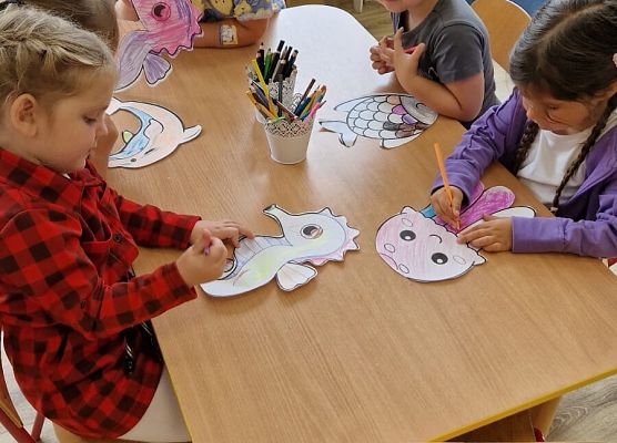 Grafika 31: "Morskie opowieści" - kodowanie na dywanie w gr I