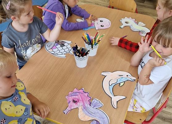 Grafika 25: "Morskie opowieści" - kodowanie na dywanie w gr I