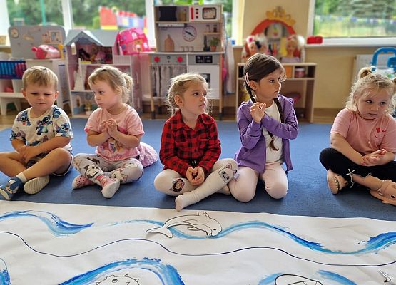 Grafika 28: "Morskie opowieści" - kodowanie na dywanie w gr I