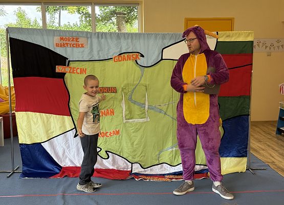 Grafika 27: 06.08.2025 Przedstawienie teatralne pt. "Podróże po Polsce"!