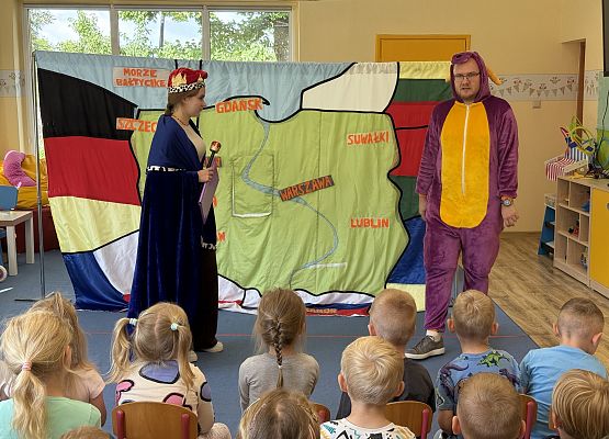 Grafika 36: 06.08.2025 Przedstawienie teatralne pt. "Podróże po Polsce"!