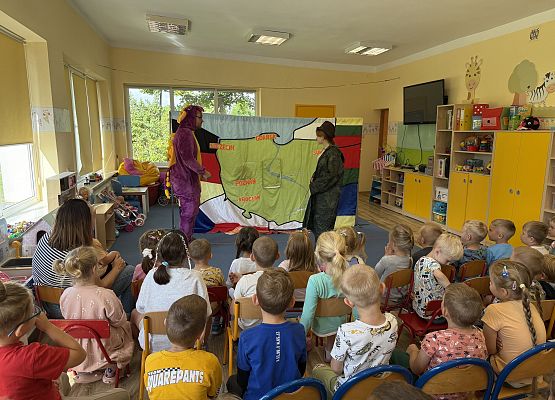Grafika 11: 06.08.2025 Przedstawienie teatralne pt. "Podróże po Polsce"!