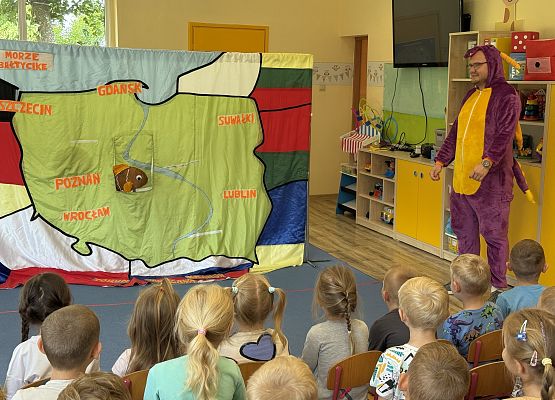 Grafika 39: 06.08.2025 Przedstawienie teatralne pt. "Podróże po Polsce"!