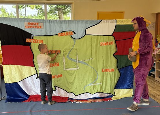 Grafika 26: 06.08.2025 Przedstawienie teatralne pt. "Podróże po Polsce"!