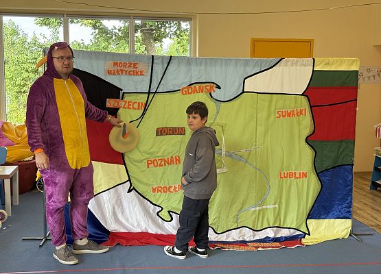 Grafika 16: 06.08.2025 Przedstawienie teatralne pt. "Podróże po Polsce"!