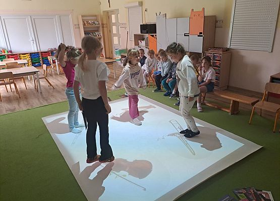 Grafika 44: 07.08.2025 Odkrywamy świat dźwięków i muzyki