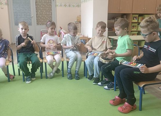 Grafika 5: 07.08.2025 Odkrywamy świat dźwięków i muzyki