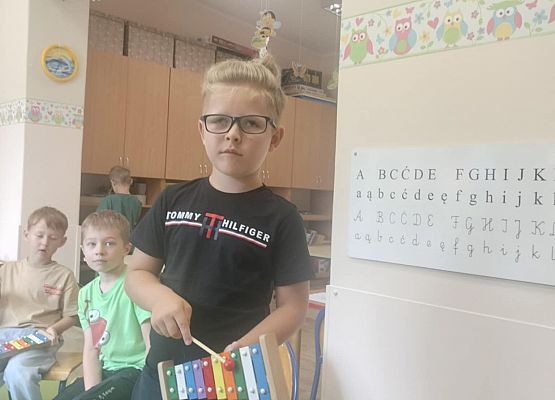 Grafika 25: 07.08.2025 Odkrywamy świat dźwięków i muzyki