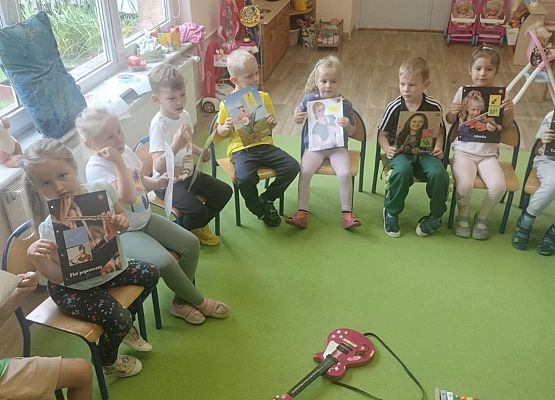 Grafika 21: 07.08.2025 Odkrywamy świat dźwięków i muzyki