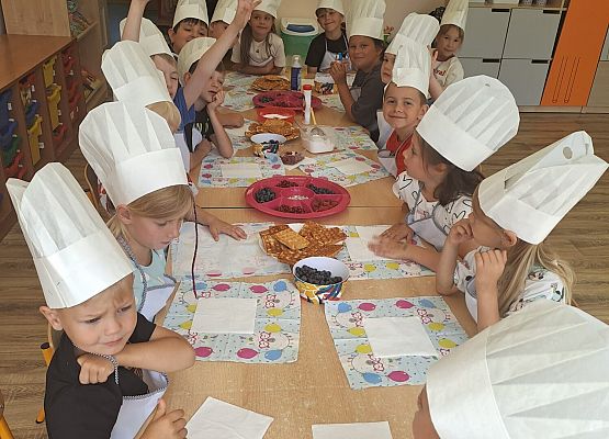 Grafika 74: 11.08.2025 Dzień Gofra w naszym przedszkolu!