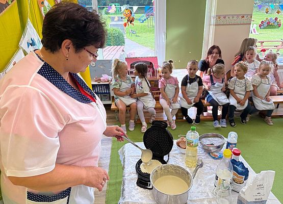 Grafika 30: 11.08.2025 Dzień Gofra w naszym przedszkolu!