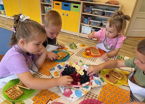 Grafika 50: 11.08.2025 Dzień Gofra w naszym przedszkolu!