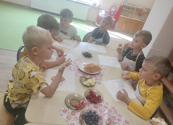 Grafika 84: 11.08.2025 Dzień Gofra w naszym przedszkolu!