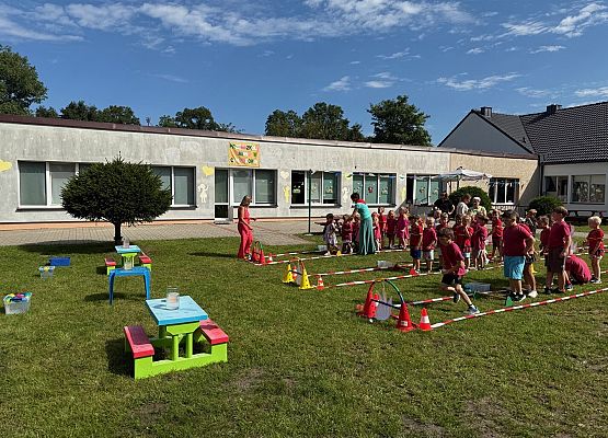 Grafika 33: 13.08.2025 Mali strażacy w akcji!