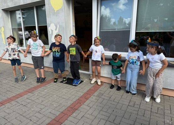 Grafika 4: 18.08.2025 Dzień zabaw na "Dzikim Zachodzie"