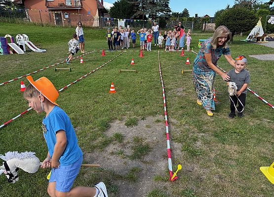 Grafika 20: 18.08.2025 Dzień zabaw na "Dzikim Zachodzie"