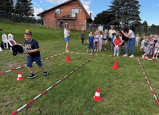 Grafika 22: 18.08.2025 Dzień zabaw na "Dzikim Zachodzie"