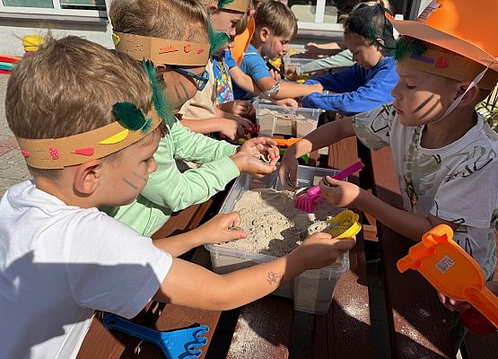 Grafika 44: 18.08.2025 Dzień zabaw na "Dzikim Zachodzie"