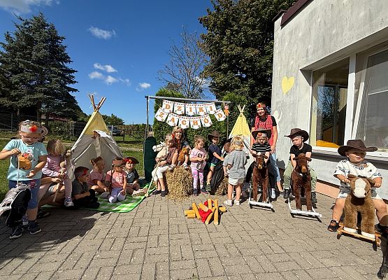 Grafika 57: 18.08.2025 Dzień zabaw na "Dzikim Zachodzie"