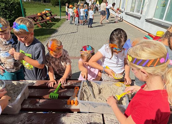 Grafika 59: 18.08.2025 Dzień zabaw na "Dzikim Zachodzie"