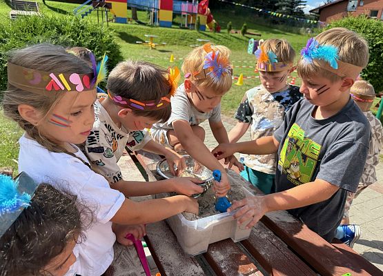 Grafika 60: 18.08.2025 Dzień zabaw na "Dzikim Zachodzie"